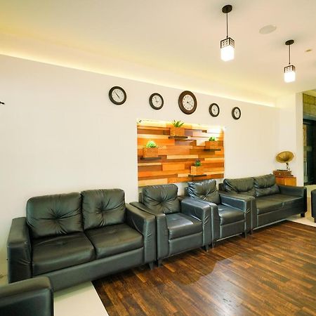 Oyo 1684 Hotel Malabar Inn 코지코드 외부 사진