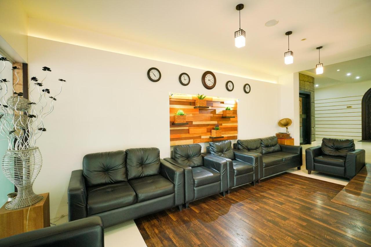 Oyo 1684 Hotel Malabar Inn 코지코드 외부 사진