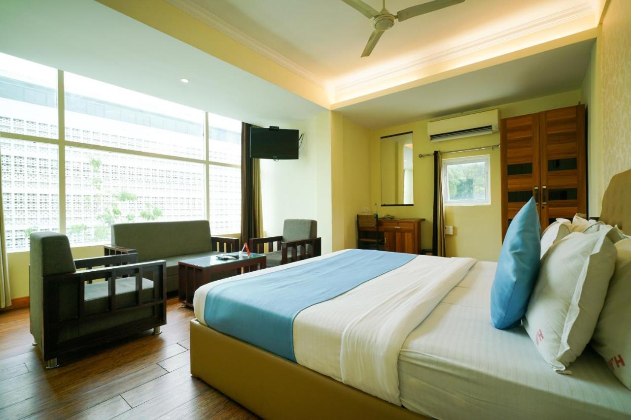 Oyo 1684 Hotel Malabar Inn 코지코드 외부 사진