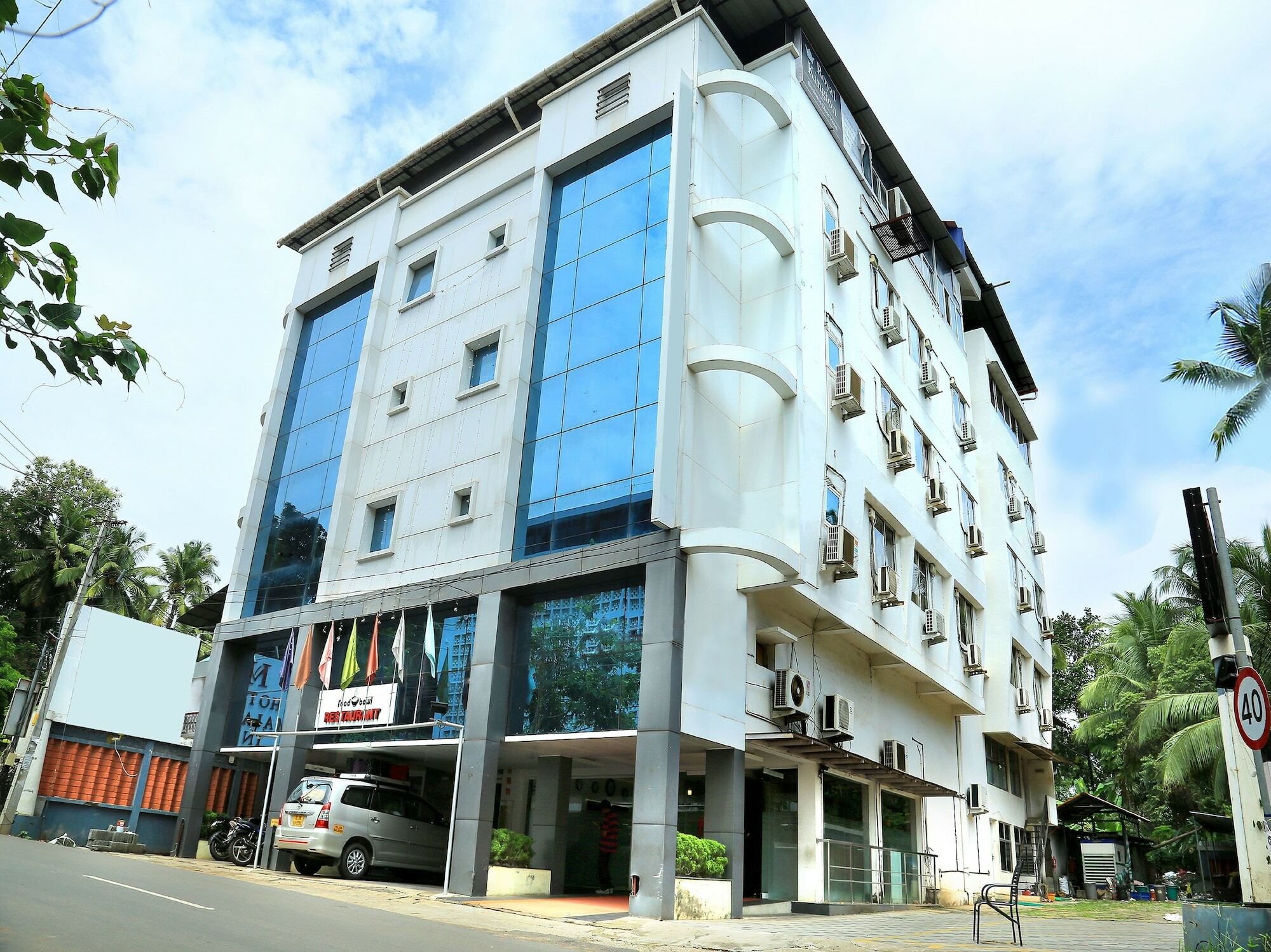 Oyo 1684 Hotel Malabar Inn 코지코드 외부 사진